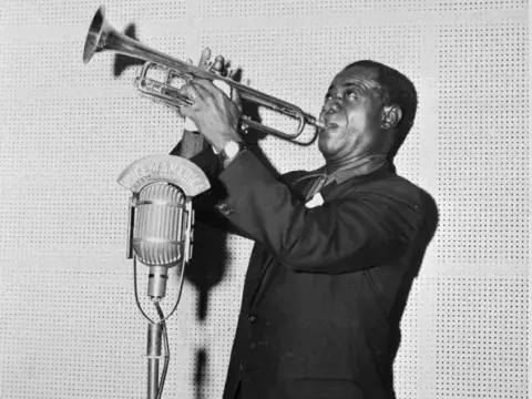 Louis Armstrong i Kolarz: Tajemnice ich współpracy i wpływ na jazz