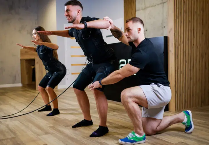 Trening EMS ile można schudnąć? Odkryj realne wyniki i fakty